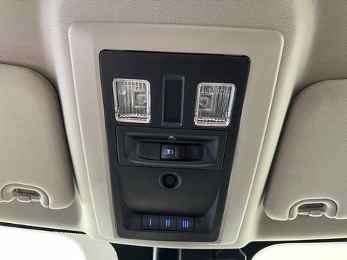 Used 2017 RAM 1500 Laramie w/ Convenience Group image 32