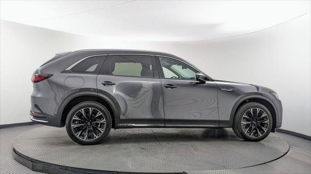 Used 2024 MAZDA CX-90 Plug-In Hybrid w/ Premium Pkg AWD/4WD image 9