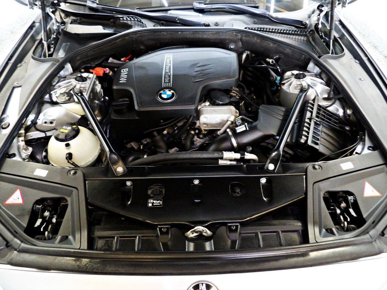 Used 2016 BMW 528i xDrive Sedan AWD/4WD image 24