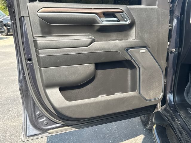 Used 2024 Chevrolet Silverado 1500 LT Trail Boss w/ Convenience Package II AWD/4WD image 21