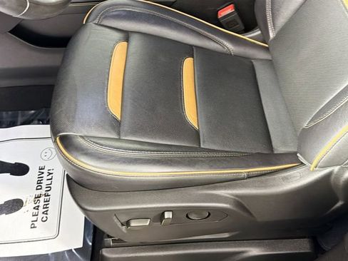 Used 2024 GMC Yukon XL AT4 w/ Technology Package image 21