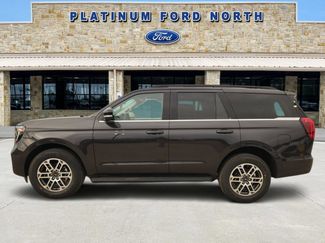 New 2026 Ford Expedition Active RWD video 3