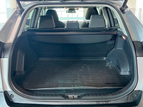 Used 2021 Toyota RAV4 XLE w/ Convenience Package AWD/4WD image 10
