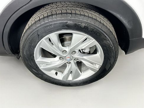 Used 2025 Buick Encore GX Preferred FWD image 11