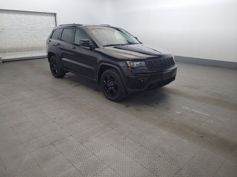 Used 2019 Jeep Grand Cherokee Laredo RWD image 13