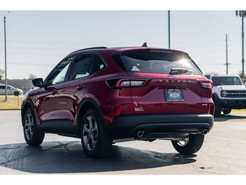 New 2026 Ford Escape ST-Line w/ Tech Pack #1 AWD/4WD image 3