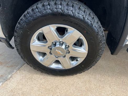 Certified 2022 Chevrolet Silverado 2500 LTZ w/ LTZ Plus Package AWD/4WD image 9