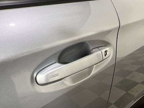 Used 2021 Subaru Crosstrek 2.5i Sport w/ Moonroof Package image 15