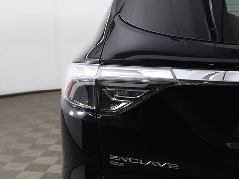 Used 2022 Buick Enclave Avenir w/ Avenir Technology Package image 22