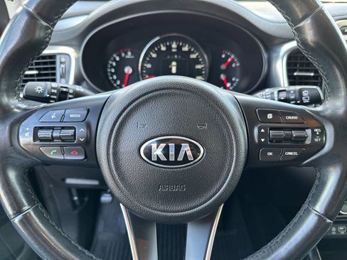 Used 2018 Kia Sorento EX FWD image 23