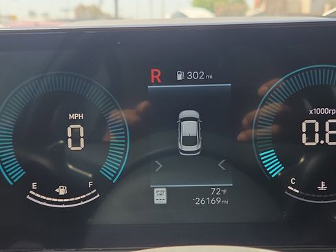 Used 2025 Hyundai Sonata SEL FWD image 11