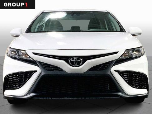 Certified 2024 Toyota Camry SE image 3