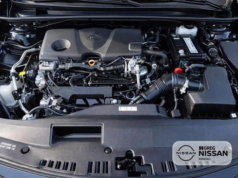 Used 2019 Toyota Camry LE FWD image 14