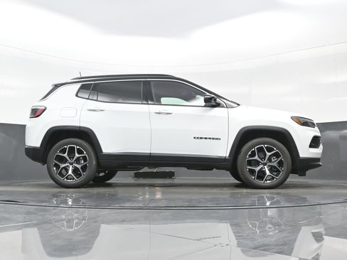 New 2026 Jeep Compass Limited image 16