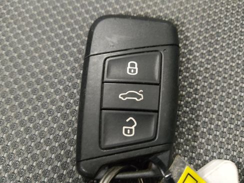 Used 2024 Volkswagen Taos S image 32