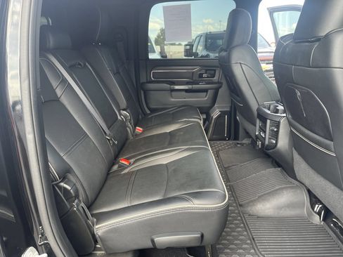 Used 2024 RAM 3500 Limited AWD/4WD image 28