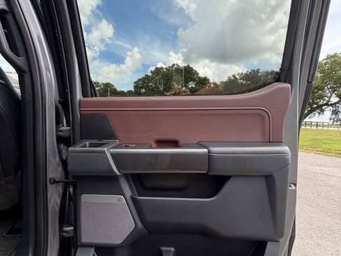 Used 2022 Ford F150 Lariat w/ Equipment Group 502A High AWD/4WD image 17
