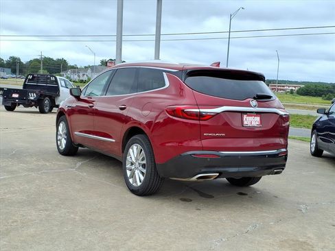 Used 2020 Buick Enclave Essence FWD image 3