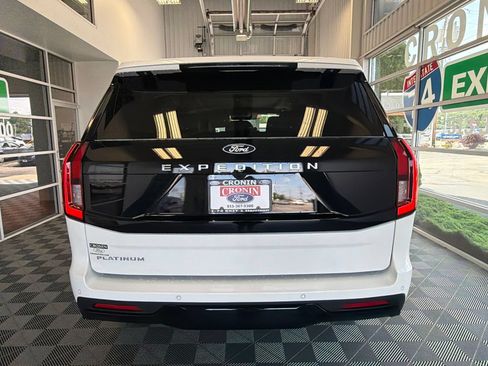New 2027 Ford Expedition Platinum w/ Driver's Package AWD/4WD image 5