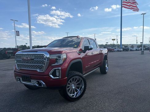 Used 2019 GMC Sierra 1500 Denali w/ Technology Package AWD/4WD image 1