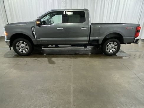 Used 2024 Ford F250 Lariat w/ Chrome Package image 7