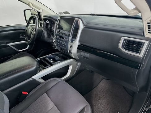 Used 2021 Nissan Titan SV w/ SV Convenience Package AWD/4WD image 31