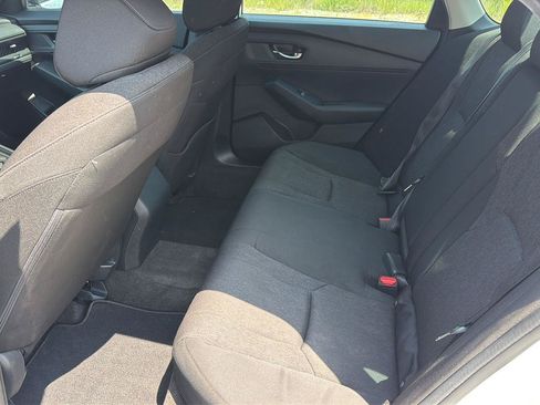Used 2024 Honda Accord EX image 11
