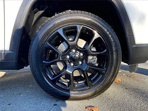 Used 2022 Jeep Compass Altitude image 9