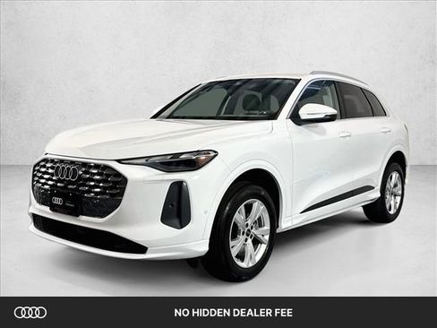 Used 2025 Audi Q5 Premium AWD/4WD image 1