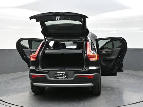 Used 2024 Volvo XC40 B5 Ultimate w/ Protection Package Premier AWD/4WD image 43