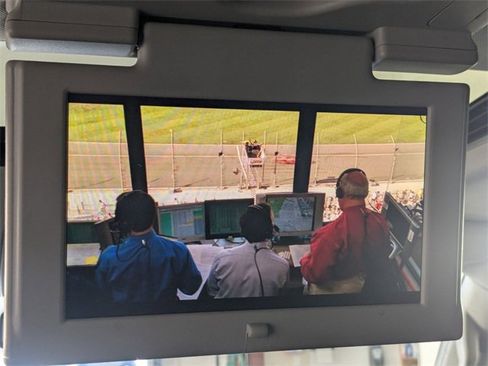 Used 2017 Chevrolet Suburban Premier image 27