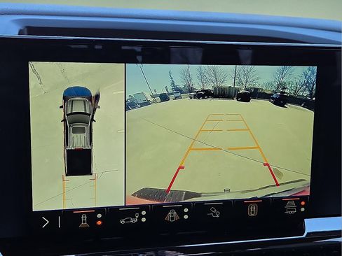 Used 2024 Chevrolet Silverado 1500 ZR2 w/ Technology Package image 16