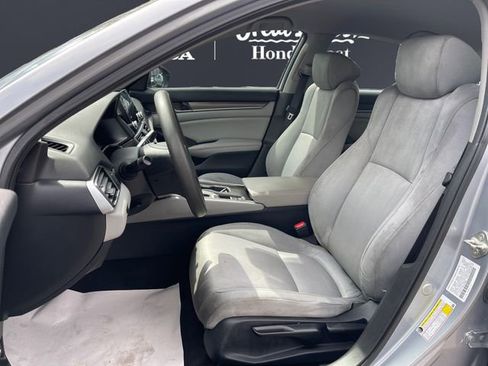 Used 2019 Honda Accord LX image 9