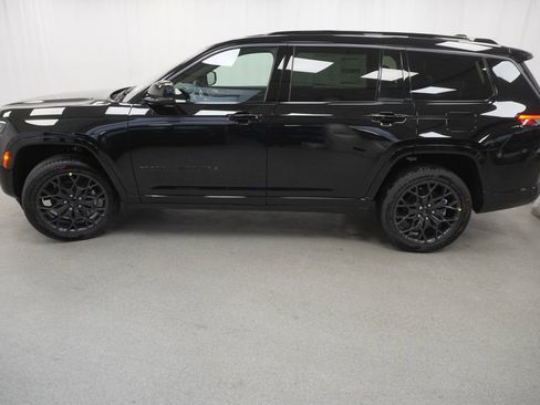 New 2026 Jeep Grand Cherokee L Summit AWD/4WD image 14