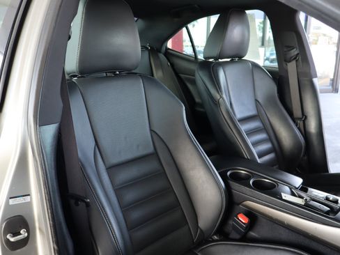 Used 2016 Lexus IS 300 AWD image 36