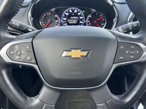 Used 2022 Chevrolet Traverse Premier image 14