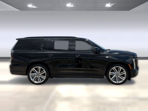 Certified 2026 Cadillac Escalade Sport w/ Touring Package AWD/4WD image 8