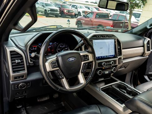 Used 2022 Ford F450 Platinum w/ FX4 Off-Road Package image 15