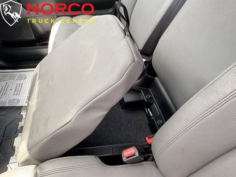 Used 2016 Toyota Tundra SR RWD image 23