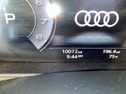 Used 2025 Audi Q8 Premium Plus AWD/4WD image 10