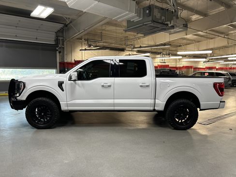 Used 2021 Ford F150 XLT w/ Equipment Group 302A High AWD/4WD image 7