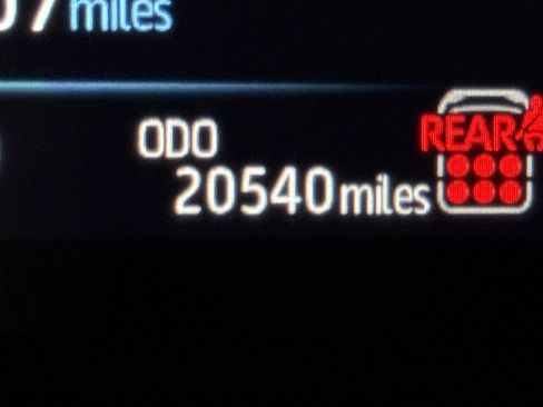 Used 2025 Toyota Sienna XLE image 19