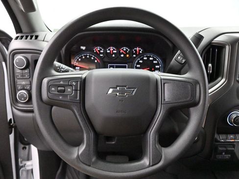 Used 2025 Chevrolet Silverado 1500 Custom Trail Boss w/ Turbomax Blackout Package AWD/4WD image 15