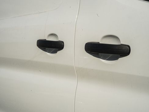 New 2026 Ford Transit 250 148 Medium Roof image 27