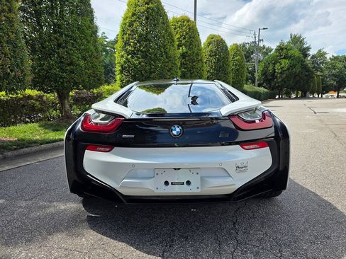 Used 2017 BMW i8 AWD/4WD image 6