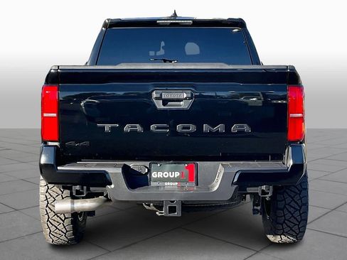 New 2025 Toyota Tacoma TRD Off-Road image 4