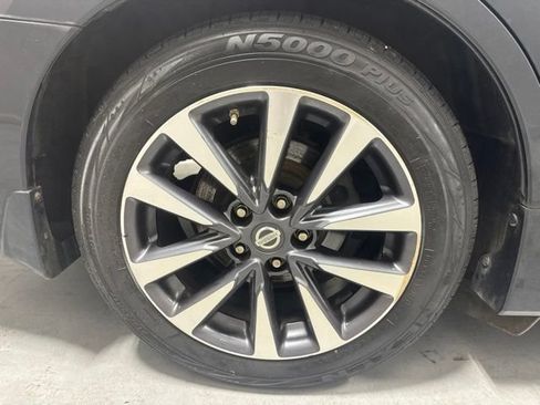 Used 2017 Nissan Altima 2.5 SV FWD image 6