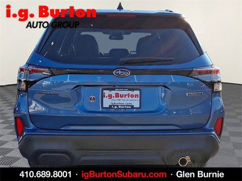 Used 2025 Subaru Forester Touring image 5
