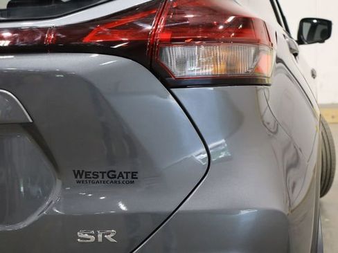 Used 2022 Nissan Kicks SR image 42