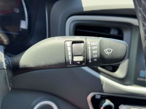 Used 2018 Hyundai Ioniq Limited FWD image 23